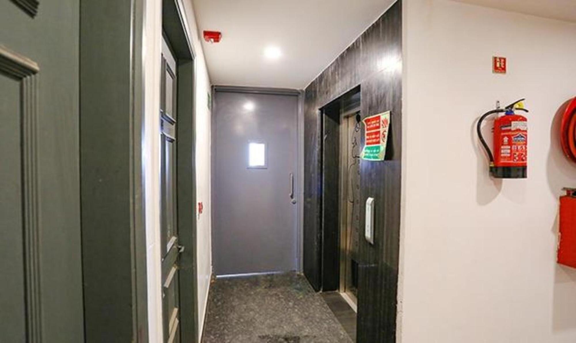 Fabhotel Urban Residency Model Town New Delhi Luaran gambar