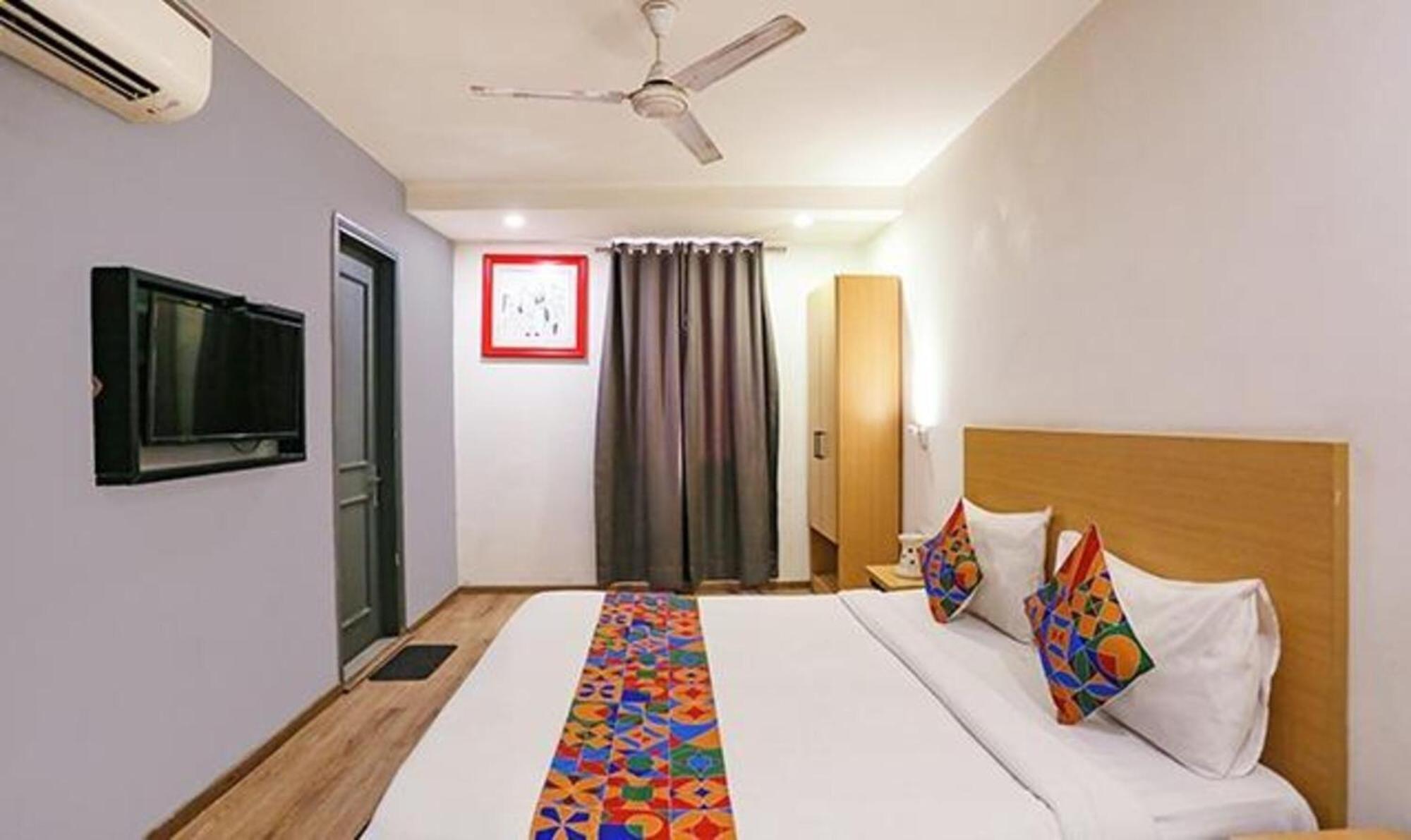 Fabhotel Urban Residency Model Town New Delhi Luaran gambar