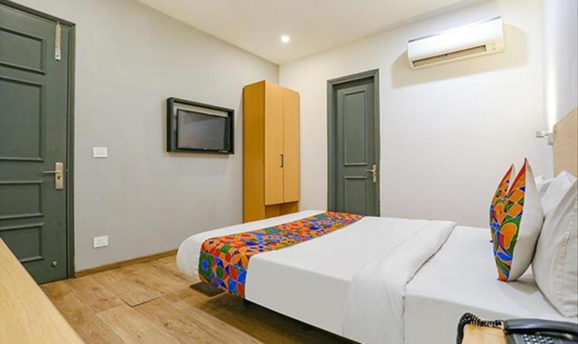 Fabhotel Urban Residency Model Town New Delhi Luaran gambar